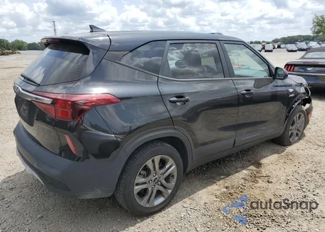 2023 Kia Seltos Lx z USA, uszkodzony, nr VIN KNDEPCAA6P7414153